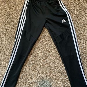 Boys adidas tiro 19 medium